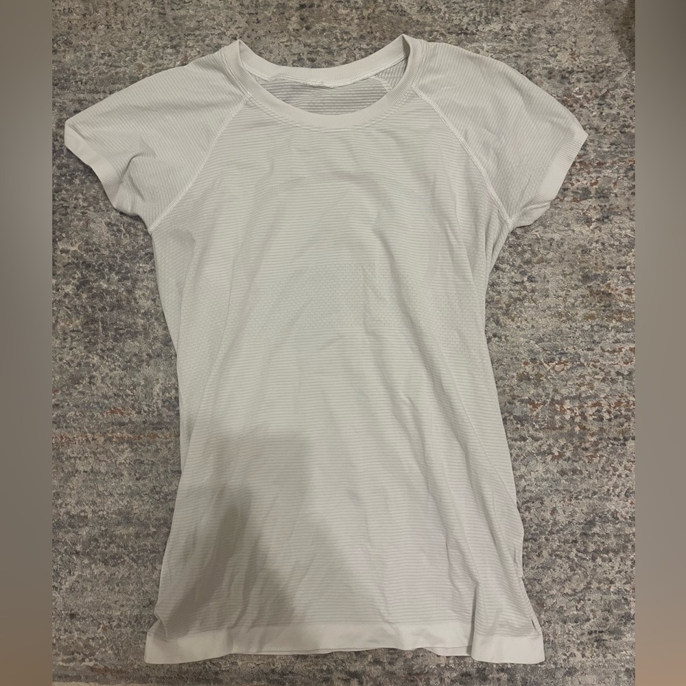 swiftly tech 2.0 shirt. size 8